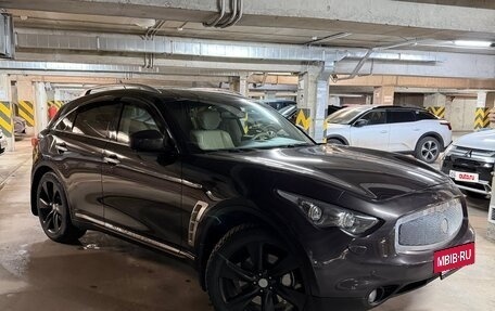 Infiniti FX II, 2011 год, 2 050 000 рублей, 6 фотография