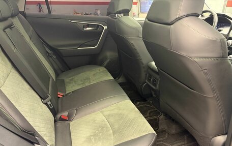 Toyota RAV4, 2023 год, 4 469 000 рублей, 19 фотография