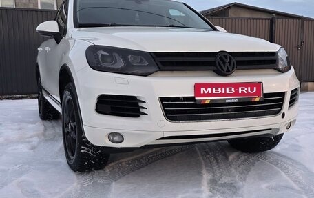 Volkswagen Touareg III, 2011 год, 1 750 000 рублей, 1 фотография