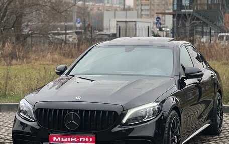 Mercedes-Benz C-Класс, 2019 год, 3 300 000 рублей, 1 фотография