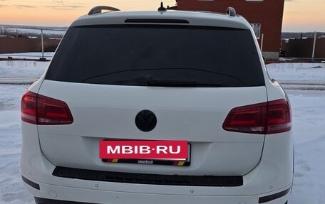 Volkswagen Touareg III, 2011 год, 1 750 000 рублей, 4 фотография