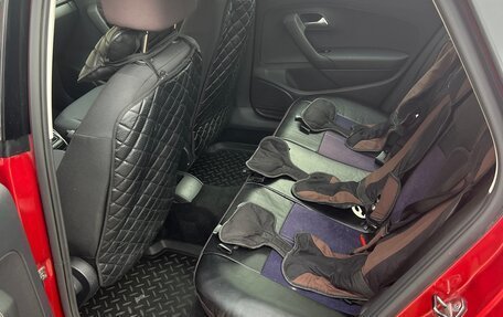 Volkswagen Polo VI (EU Market), 2012 год, 900 000 рублей, 2 фотография