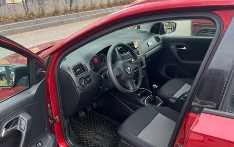 Volkswagen Polo VI (EU Market), 2012 год, 900 000 рублей, 13 фотография