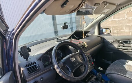 SEAT Alhambra II рестайлинг, 2001 год, 630 000 рублей, 4 фотография