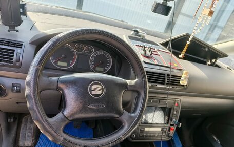 SEAT Alhambra II рестайлинг, 2001 год, 630 000 рублей, 6 фотография