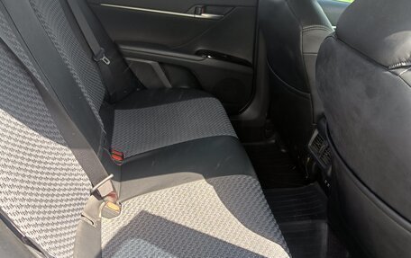 Toyota Camry, 2019 год, 3 200 000 рублей, 12 фотография