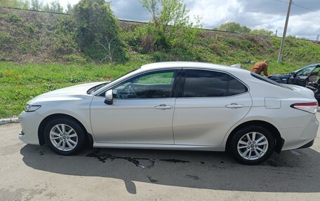 Toyota Camry, 2019 год, 3 200 000 рублей, 3 фотография