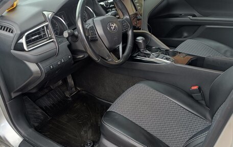 Toyota Camry, 2019 год, 3 200 000 рублей, 6 фотография