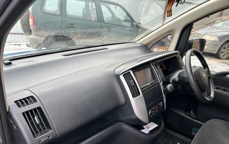 Nissan Serena III, 2009 год, 1 100 000 рублей, 11 фотография