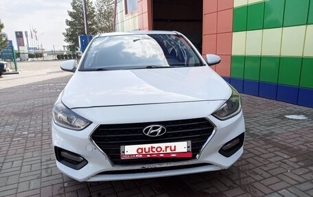 Hyundai Solaris II рестайлинг, 2018 год, 800 000 рублей, 4 фотография