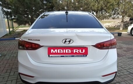 Hyundai Solaris II рестайлинг, 2018 год, 800 000 рублей, 7 фотография
