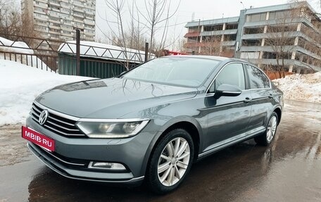 Volkswagen Passat B8 рестайлинг, 2017 год, 1 490 000 рублей, 2 фотография