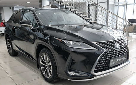 Lexus RX IV рестайлинг, 2020 год, 5 500 000 рублей, 3 фотография