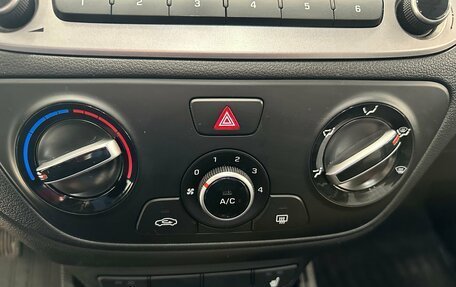 Hyundai Solaris II рестайлинг, 2020 год, 1 750 000 рублей, 28 фотография