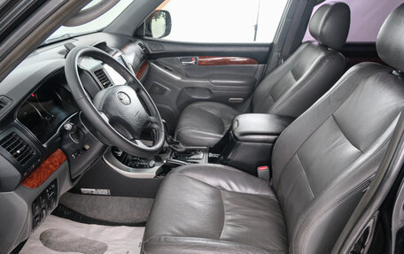 Toyota Land Cruiser Prado 120 рестайлинг, 2003 год, 1 349 000 рублей, 6 фотография