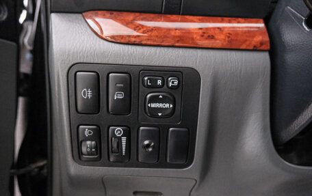 Toyota Land Cruiser Prado 120 рестайлинг, 2003 год, 1 349 000 рублей, 17 фотография