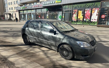 Toyota Corolla, 2004 год, 385 000 рублей, 3 фотография