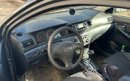 Toyota Corolla, 2004 год, 385 000 рублей, 8 фотография