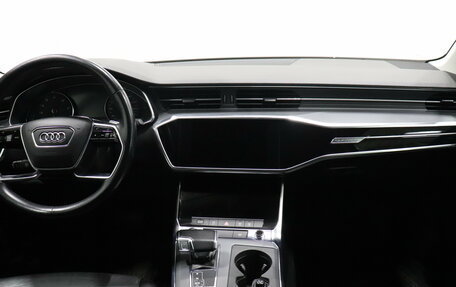 Audi A6, 2019 год, 3 056 000 рублей, 11 фотография