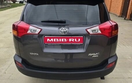 Toyota RAV4, 2015 год, 1 800 000 рублей, 3 фотография
