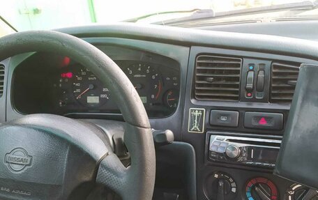 Nissan Primera II рестайлинг, 1998 год, 180 000 рублей, 13 фотография