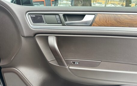 Volkswagen Touareg III, 2013 год, 2 650 000 рублей, 18 фотография