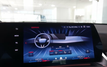 BMW X2, 2025 год, 7 690 000 рублей, 17 фотография