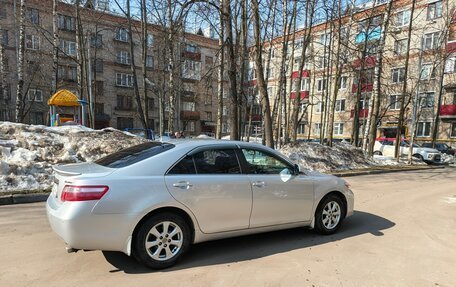 Toyota Camry, 2011 год, 1 280 000 рублей, 4 фотография