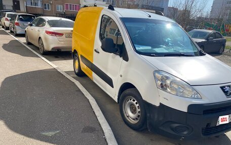 Peugeot Partner II рестайлинг 2, 2011 год, 500 000 рублей, 1 фотография