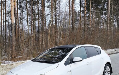 Opel Astra J, 2012 год, 500 000 рублей, 1 фотография