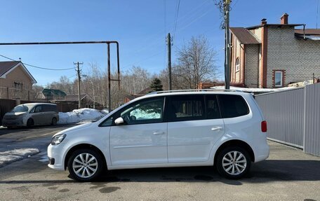 Volkswagen Touran III, 2012 год, 1 280 000 рублей, 4 фотография