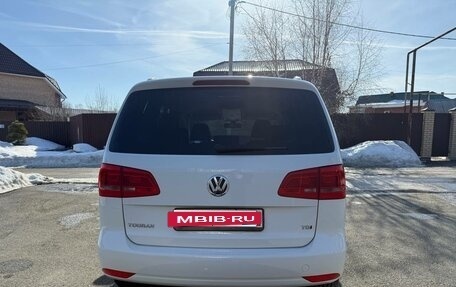 Volkswagen Touran III, 2012 год, 1 280 000 рублей, 6 фотография