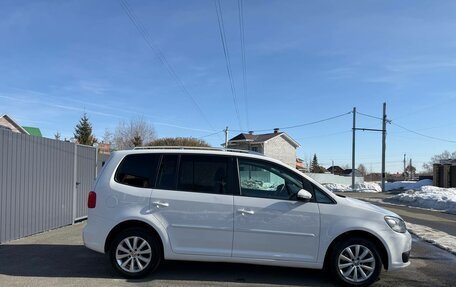 Volkswagen Touran III, 2012 год, 1 280 000 рублей, 8 фотография