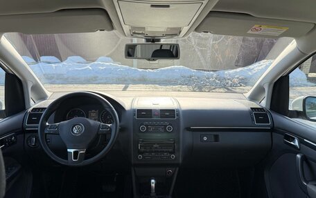 Volkswagen Touran III, 2012 год, 1 280 000 рублей, 15 фотография