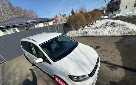 Volkswagen Touran III, 2012 год, 1 280 000 рублей, 22 фотография