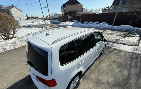 Volkswagen Touran III, 2012 год, 1 280 000 рублей, 23 фотография