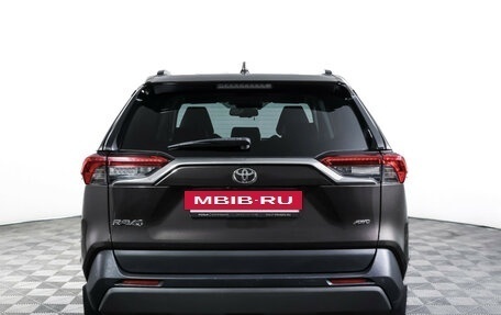 Toyota RAV4, 2020 год, 3 500 000 рублей, 6 фотография