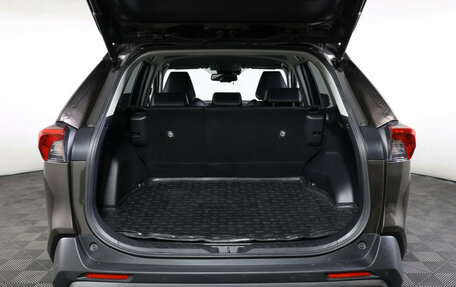 Toyota RAV4, 2020 год, 3 500 000 рублей, 10 фотография