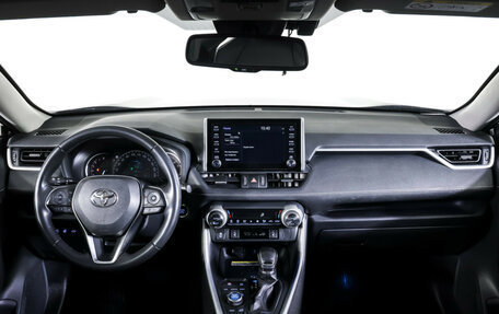 Toyota RAV4, 2020 год, 3 500 000 рублей, 13 фотография