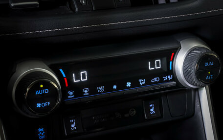 Toyota RAV4, 2020 год, 3 500 000 рублей, 20 фотография