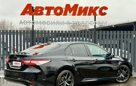 Toyota Camry, 2020 год, 2 950 000 рублей, 8 фотография