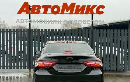 Toyota Camry, 2020 год, 2 950 000 рублей, 6 фотография