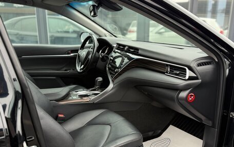 Toyota Camry, 2020 год, 2 950 000 рублей, 17 фотография