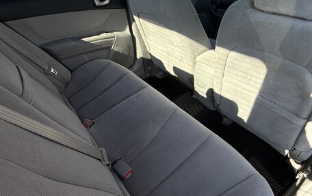 Hyundai Sonata VI, 2005 год, 770 000 рублей, 12 фотография