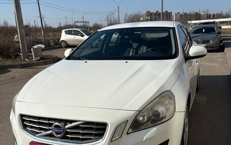 Volvo S60 III, 2011 год, 690 000 рублей, 3 фотография