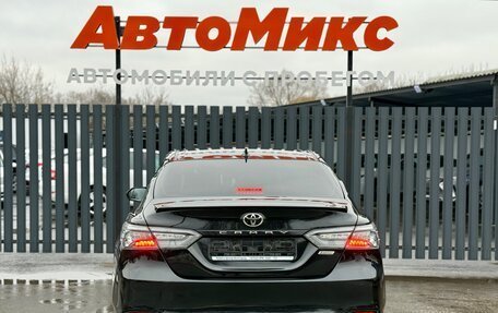 Toyota Camry, 2020 год, 2 950 000 рублей, 6 фотография