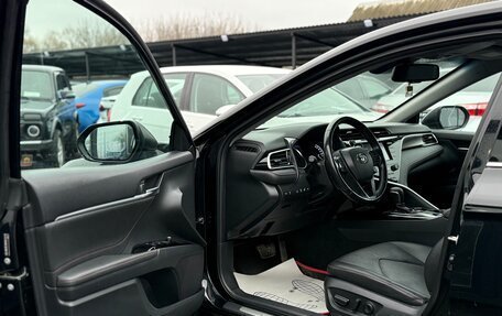 Toyota Camry, 2020 год, 2 950 000 рублей, 10 фотография