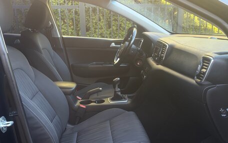 KIA Sportage IV рестайлинг, 2017 год, 1 420 000 рублей, 12 фотография