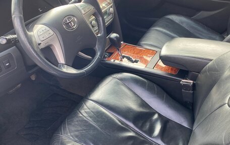 Toyota Camry, 2007 год, 900 000 рублей, 7 фотография