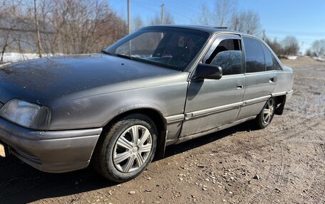 Opel Omega A, 1990 год, 75 000 рублей, 2 фотография